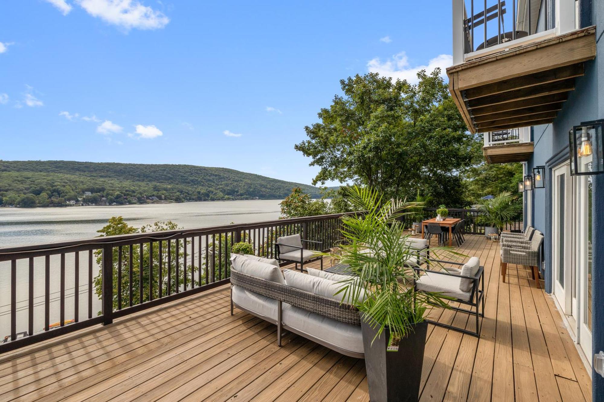 Lakeview House - Hot Tub - Firepit - Stunning Views - Spacious Deck - Cozy Living Room - Bar Greenwood Lake 外观 照片