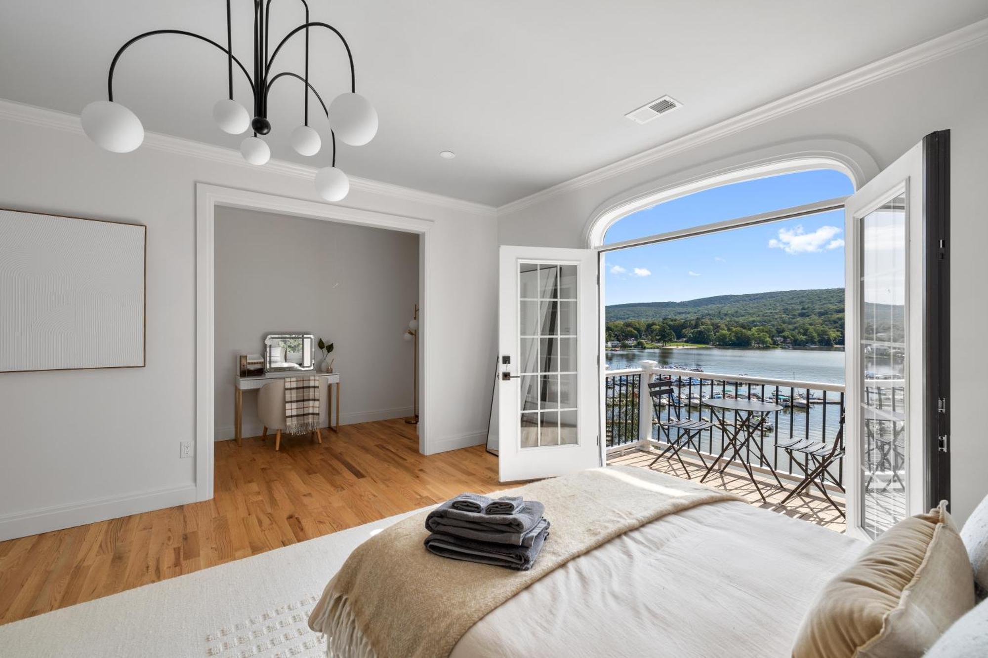 Lakeview House - Hot Tub - Firepit - Stunning Views - Spacious Deck - Cozy Living Room - Bar Greenwood Lake 外观 照片