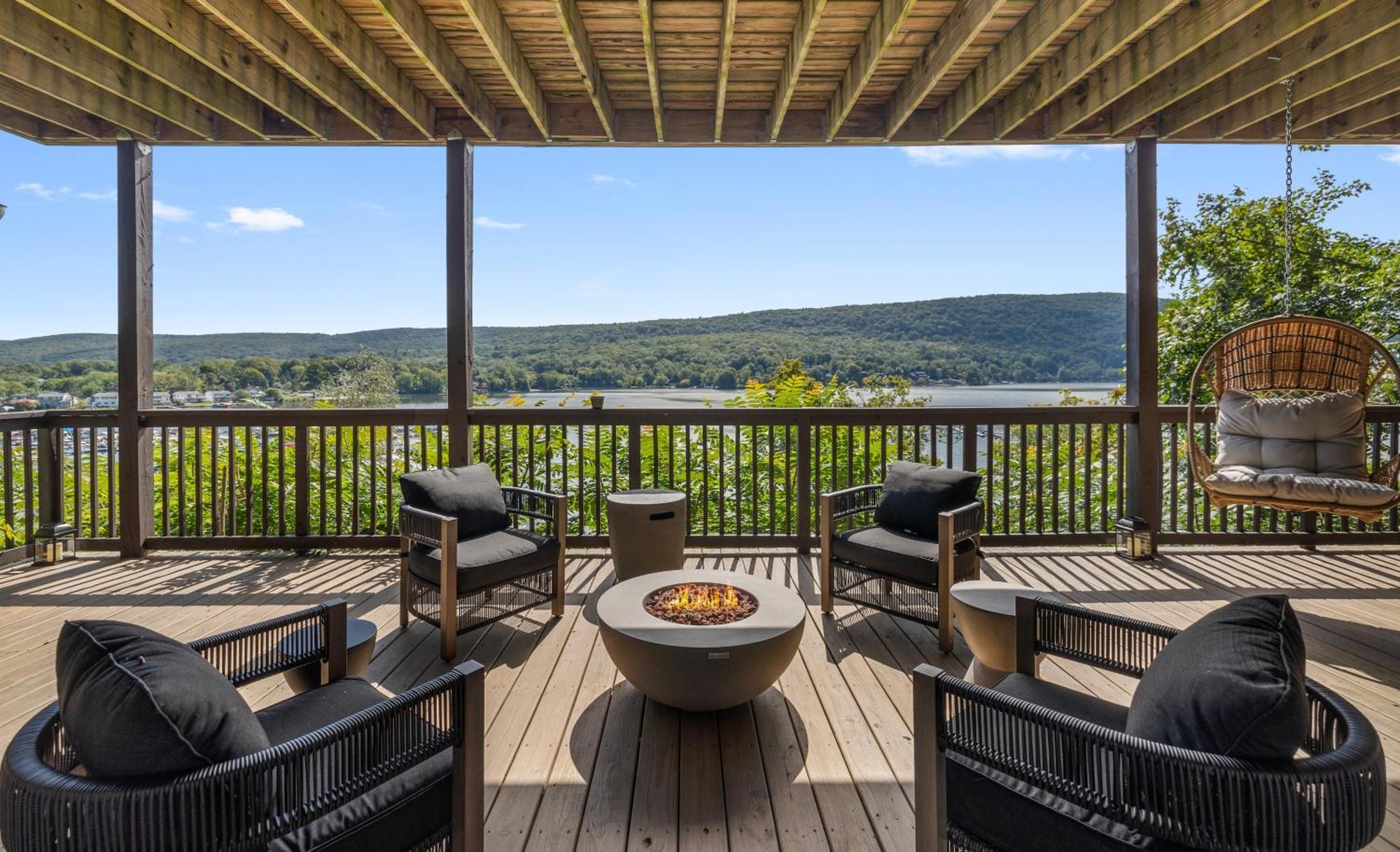 Lakeview House - Hot Tub - Firepit - Stunning Views - Spacious Deck - Cozy Living Room - Bar Greenwood Lake 外观 照片